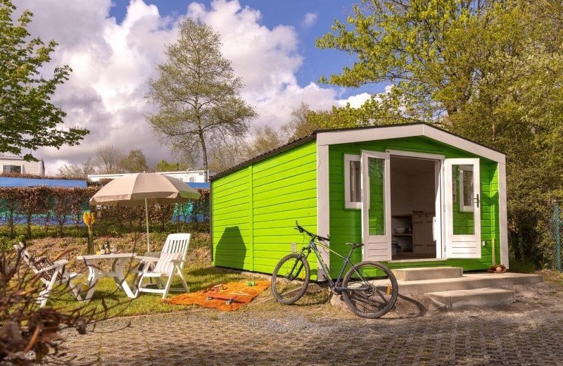 Houten hut camping bertrix 1